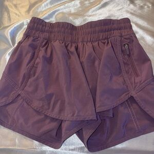 Lululemon Speedup Short Size 6